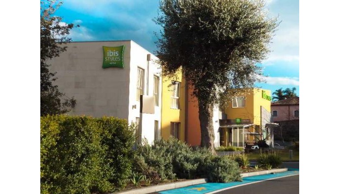 Hotel Ibis Styles Catania Acireale poza 5