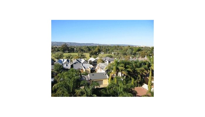 Adelaide Meridien Apartments poza 8