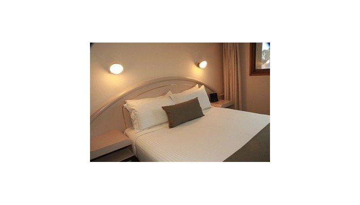 Adelaide Meridien Apartments poza 2