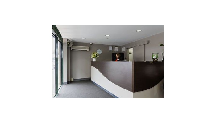 Breakfree Directors Studio poza 5