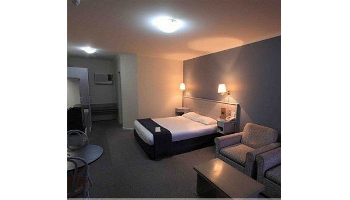 Hotel Country Comfort Manor poza 5