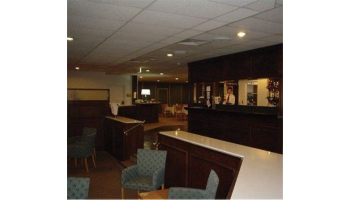 Hotel Country Comfort Manor poza 3