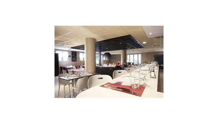 Hotel Campanile Sud Pont De L'arc poza 1