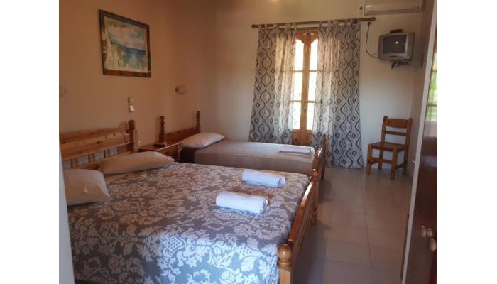 Antonio Studios poza 6