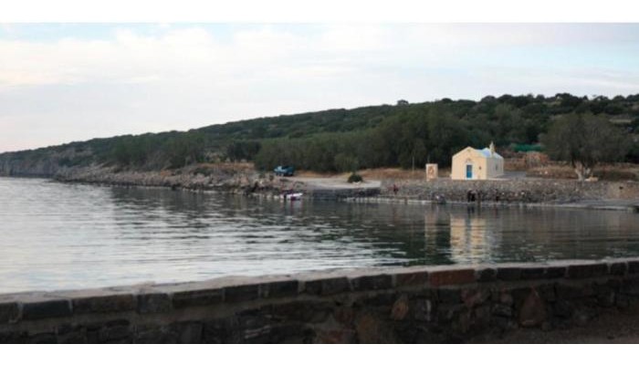 Pella Apartments poza 3