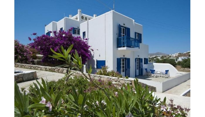 Gryparis Club Apartments poza 0