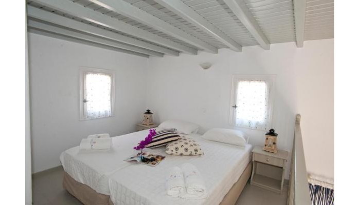 Gryparis Club Apartments poza 7