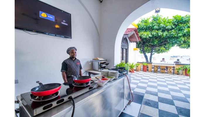 Tembo Palace Hotel poza 13