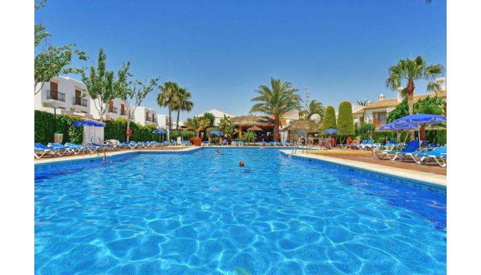 Infiniti Beach Resort poza 1