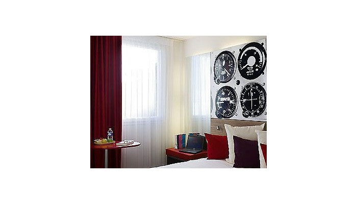 Hotel Ibis Styles Aeroport Arenas poza 7