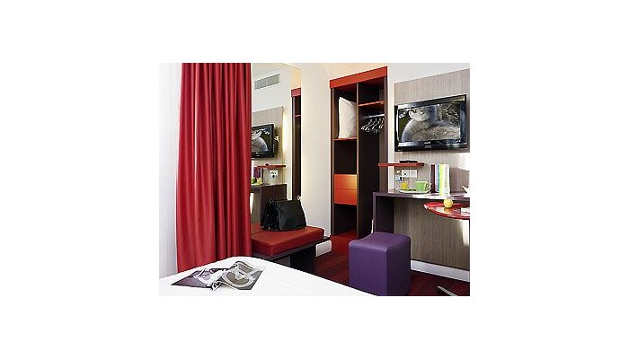 Hotel Ibis Styles Nice Aeroport Aren poza 4