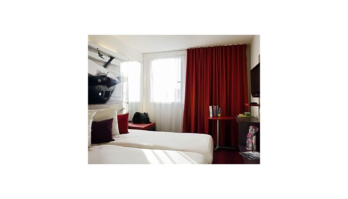 Hotel Ibis Styles Nice Aeroport Aren poza 10