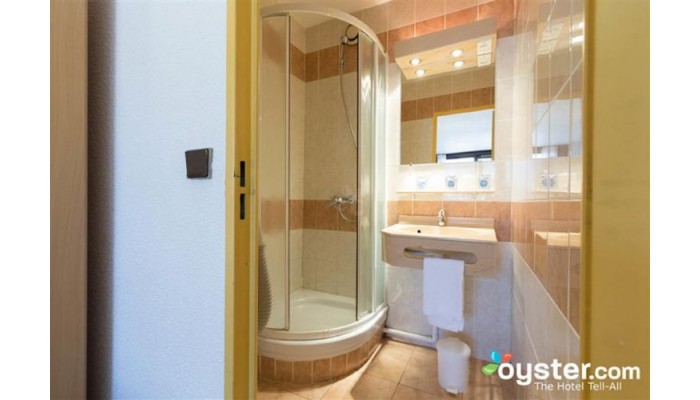 Hotel Kyriad Nice Ouest - Saint Isidore poza 9