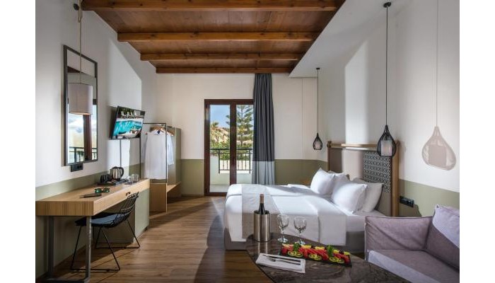 Petousis Hotel And Suites poza 5