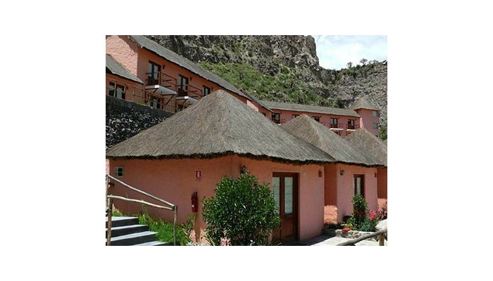 El Refugio Hotel poza 1