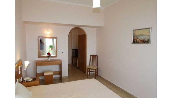 Hotel Limanaki poza 3