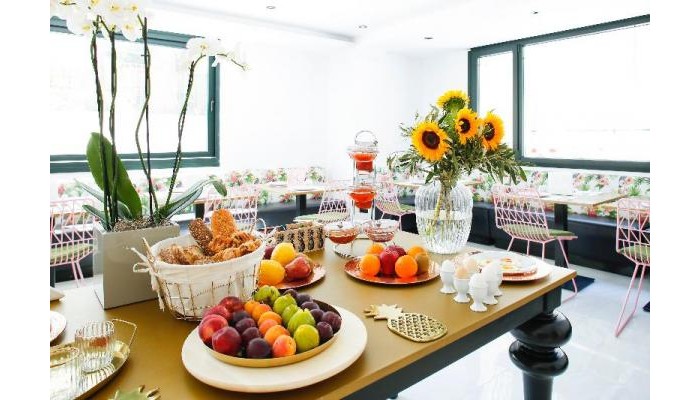 Suites And The City Boutique Apartment Complex poza 0