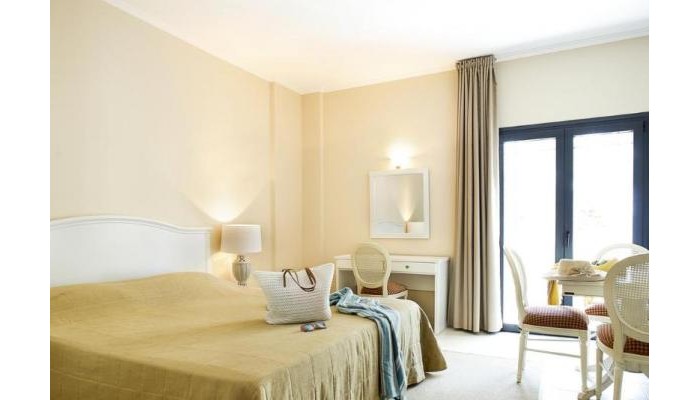 Suites And The City Boutique Apartment Complex poza 1