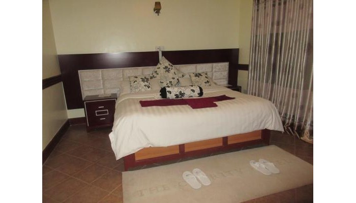 The Charity Hotel poza 4