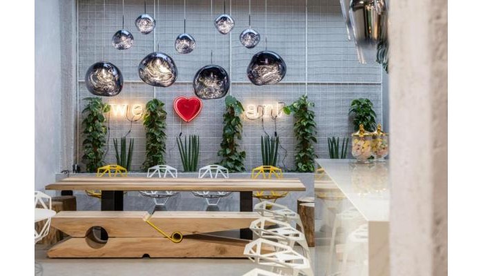 Hotel 14 Reasons Why poza 16