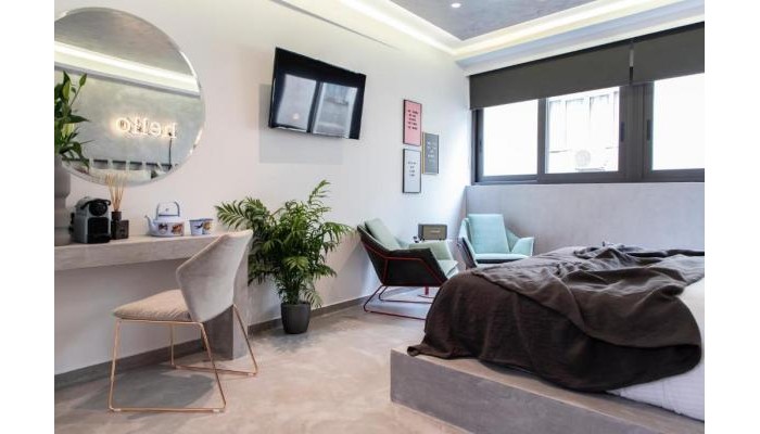 Hotel 14 Reasons Why poza 5