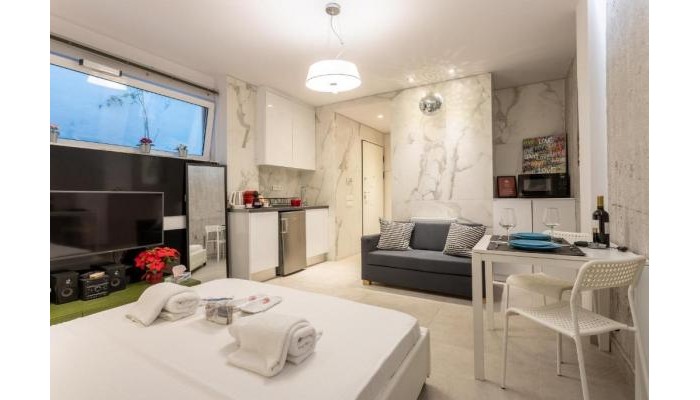 Stadium Hiend Studio poza 5