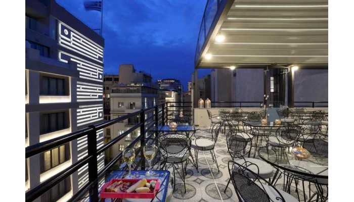 V1935 Luxurious Apartments poza 25