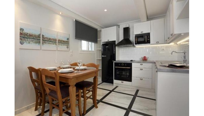 V1935 Luxurious Apartments poza 18