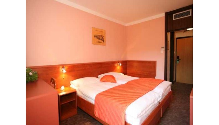 Hotel Corinthia poza 11