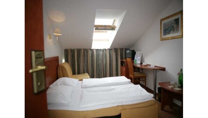 Hotel Zvonimir poza 43