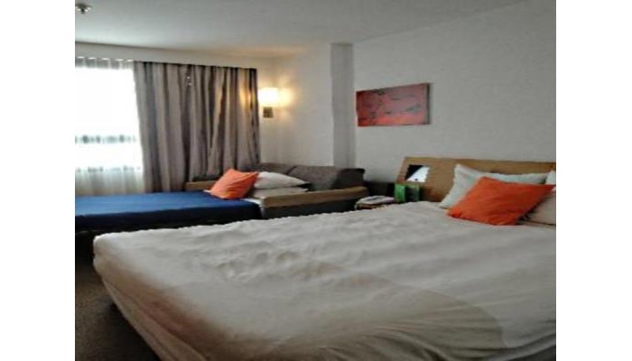 Hotel Ilunion Valencia 4 poza 1