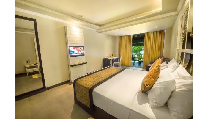 Earl's Reef Hotel poza 4