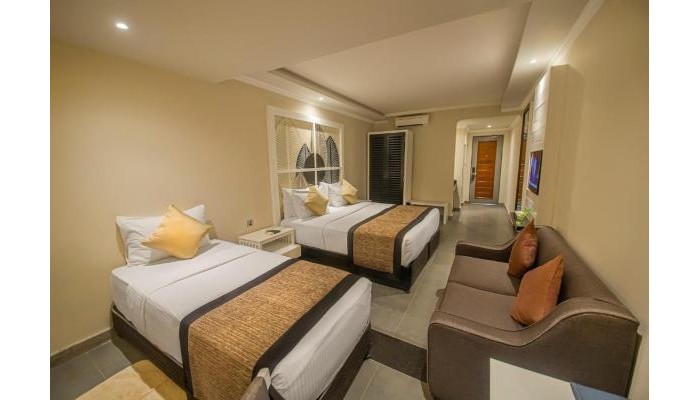 Earl's Reef Hotel poza 5