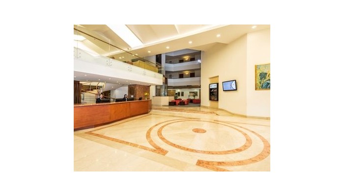 Hotel Cosmos 100 poza 2