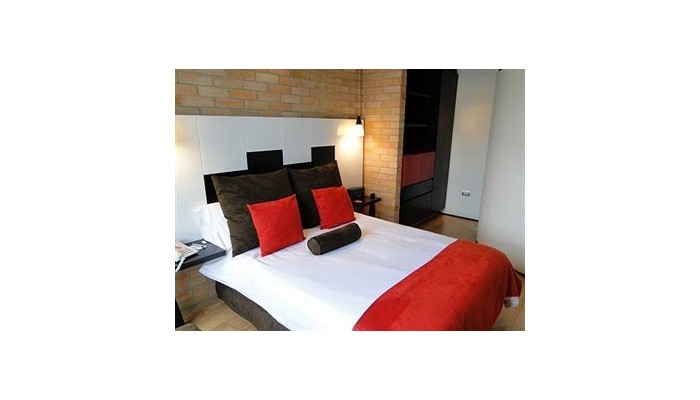 Hotel Estelar Apartamentos Aeropuerto poza 2