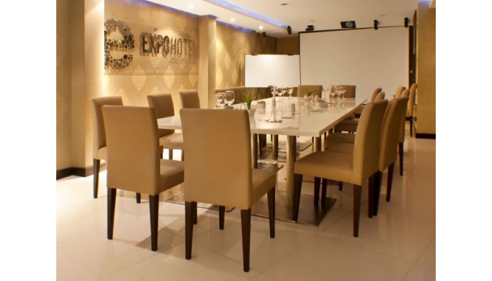 Hotel Exposuites Parque Central Bavaria poza 7