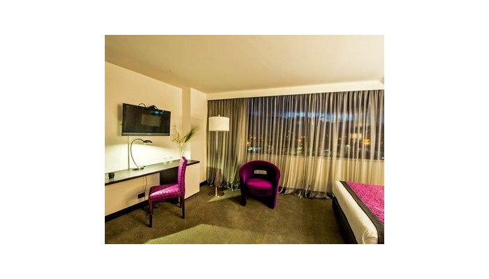 Hotel Exposuites Parque Central Bavaria poza 1