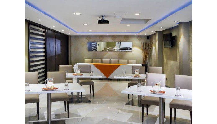 Hotel Exposuites Parque Central Bavaria poza 5