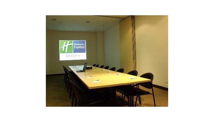 Hotel Holiday Inn Express poza 1