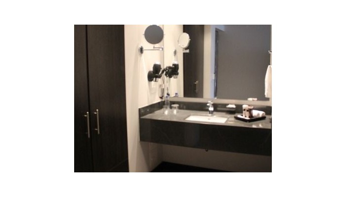 Hotel Nh Urban 26 Royal poza 5