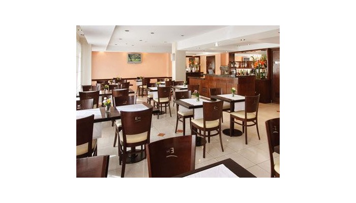 Embajador 525 Hotel poza 4