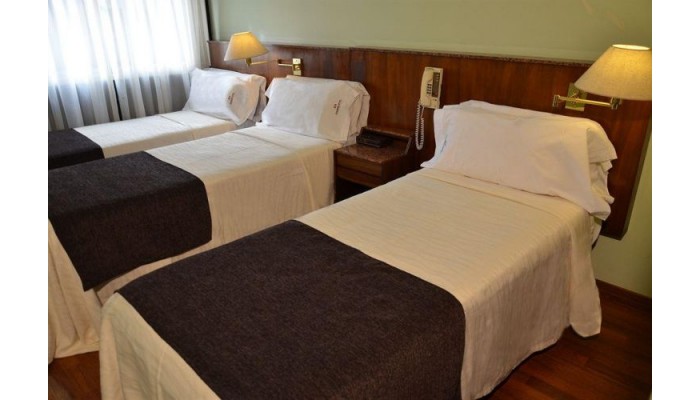 Hotel Ecuador poza 2