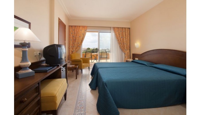 Hotel Barrosa Garden poza 0