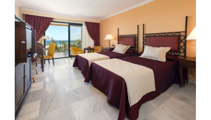 Hotel Barrosa Palace And Spa poza 0