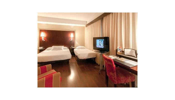 Hotel H2 Salymar poza 8