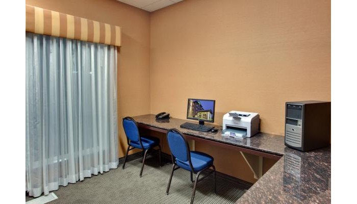 Poza pentru Holiday Inn Express Hotel And Suites Airport - Calgary 9876-1565830887 Holiday Inn Express Hotel And Suites Airport - Calgary poza 6