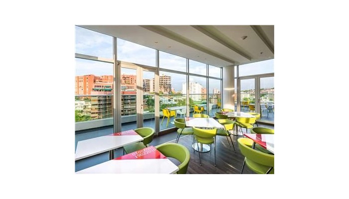 Hotel Hampton By Hilton Cali poza 2