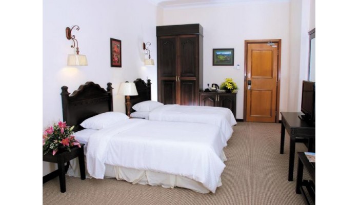 Hotel De' La Ferns poza 3