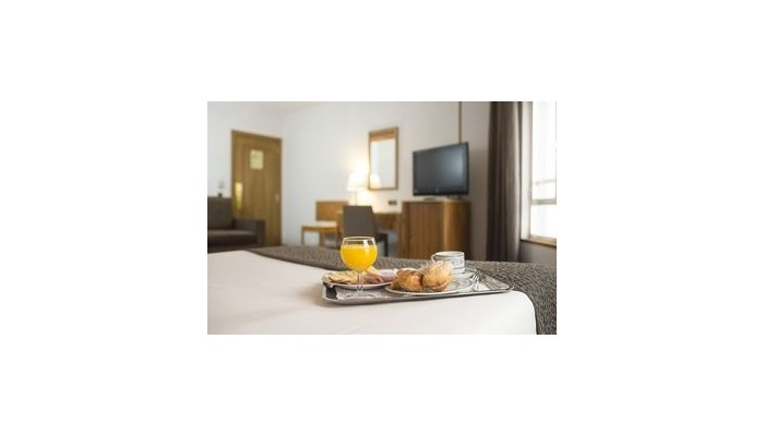 Exe Hotel El Coloso poza 11