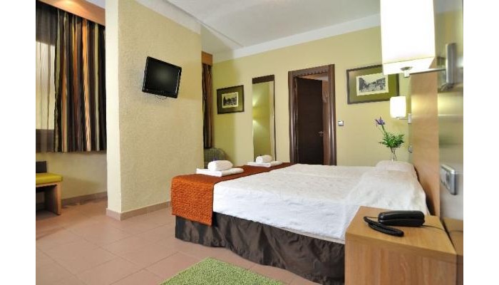 Hotel Ballesta Hostal poza 9